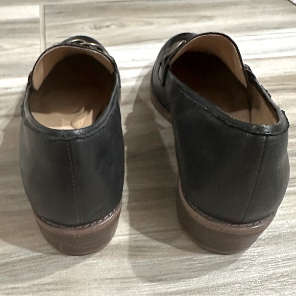 Sofft Black Loafers with chain detail, Size 9, Never worn - Picture 3 of 4